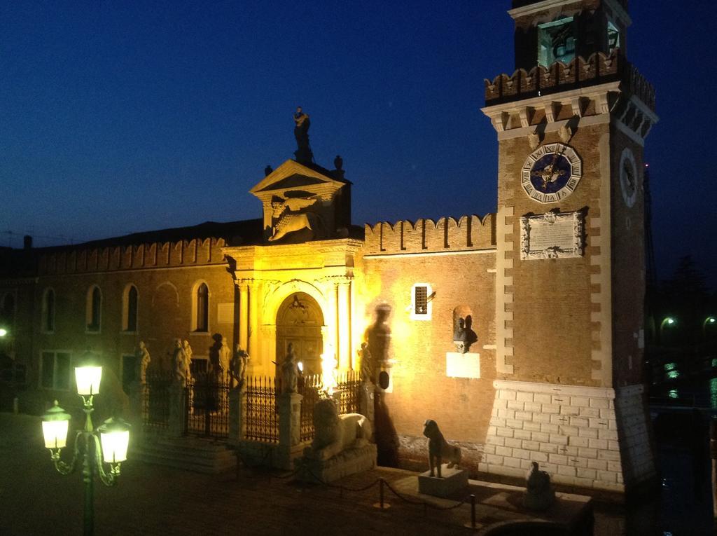 Suite Ai Leoni Venice Exterior photo